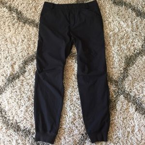 Lululemon Men’s Joggers Pants Men’s Size 30